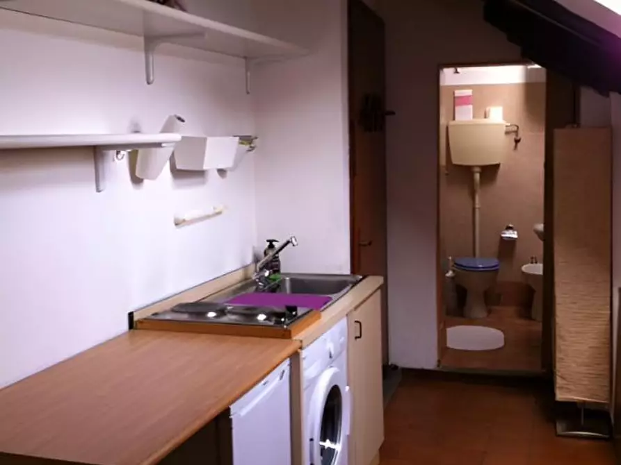 Immagine 4 di Appartamento in vendita  19 a Torino