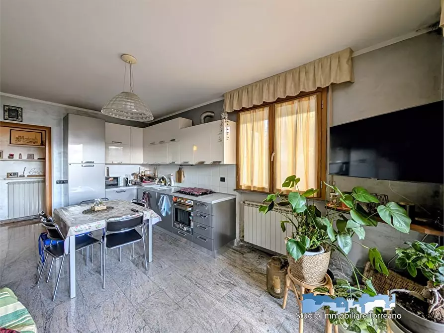 Immagine 5 di Appartamento in vendita  17 a Ivrea