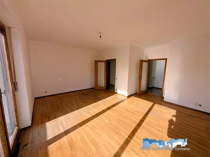 Immagine 6 di Appartamento in vendita  a Ivrea