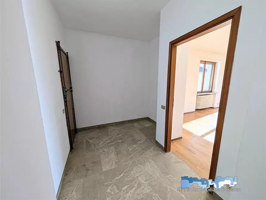 Immagine 2 di Appartamento in vendita  a Ivrea