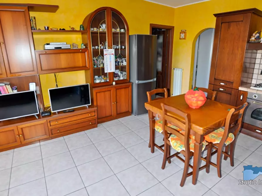 Immagine 5 di Appartamento in vendita  a Cascinette D'ivrea