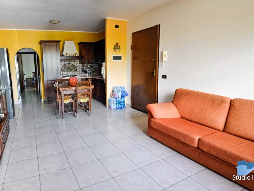 Immagine 3 di Appartamento in vendita  a Cascinette D'ivrea