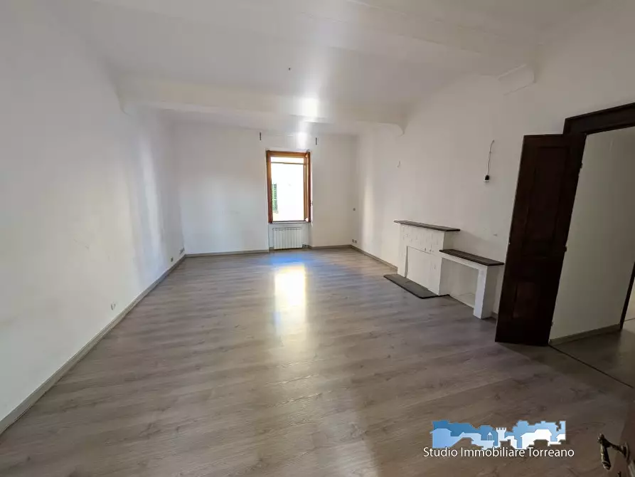 Immagine 7 di Appartamento in vendita  81 a Ivrea