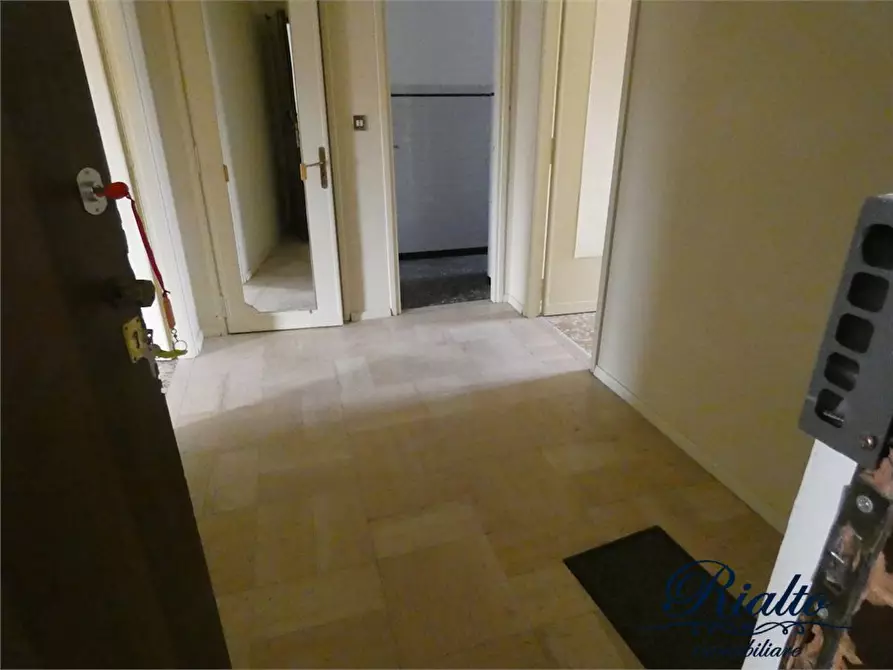 Immagine 7 di Appartamento in vendita  51 a Moncalieri