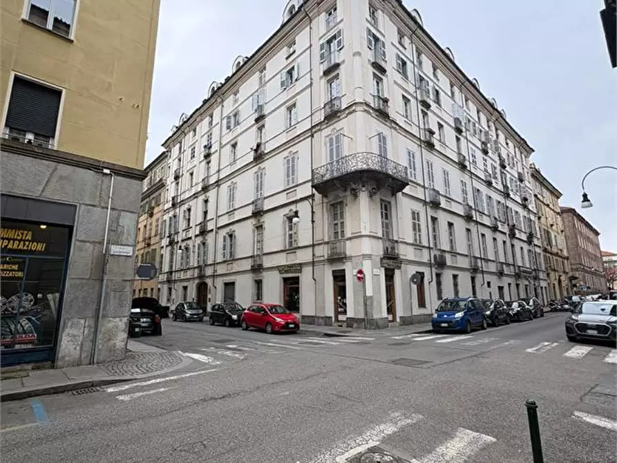 Immagine 1 di Appartamento in vendita  9 a Torino