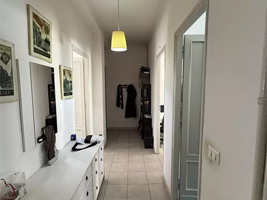 Immagine 6 di Appartamento in vendita  63 a Torino