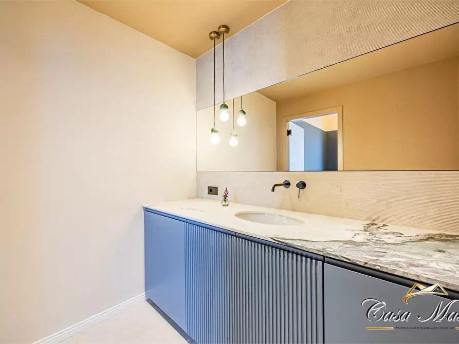 Immagine 8 di Appartamento in vendita  24 a Torino