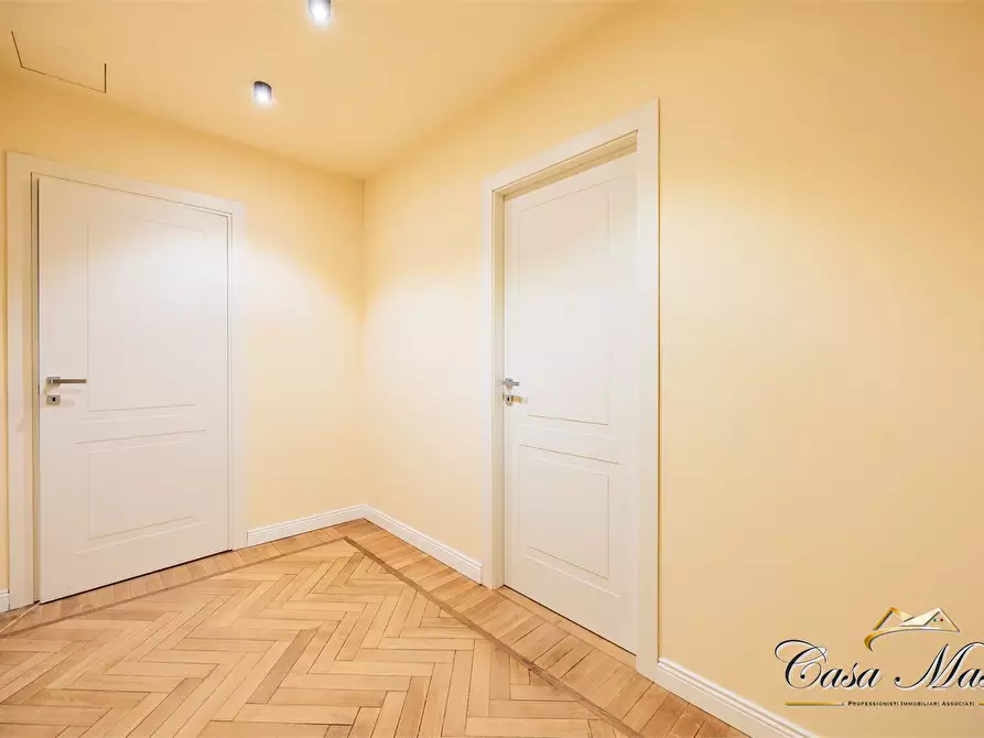 Immagine 6 di Appartamento in vendita  24 a Torino