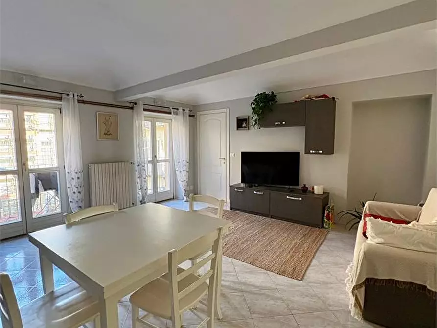 Immagine 10 di Appartamento in vendita  a Torino