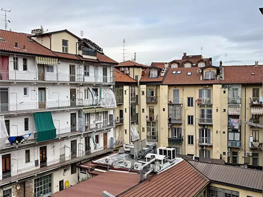 Immagine 10 di Appartamento in vendita  30 a Torino
