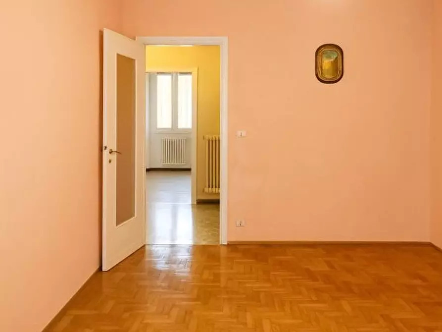 Immagine 9 di Appartamento in vendita  57 a Torino