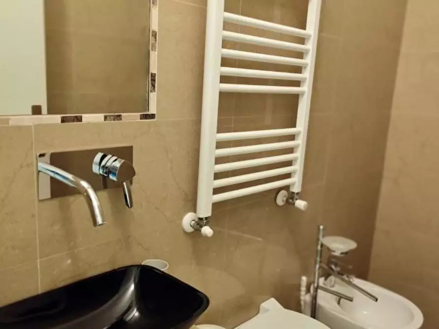 Immagine 9 di Appartamento in vendita  a Torino