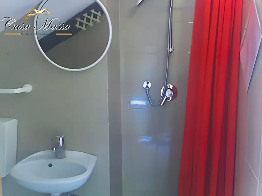 Immagine 4 di Appartamento in vendita  33 a Torino