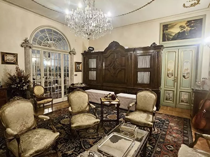 Immagine 10 di Appartamento in vendita  16 a Torino