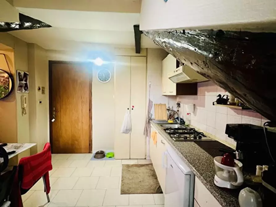 Immagine 2 di Appartamento in vendita  33 a Torino