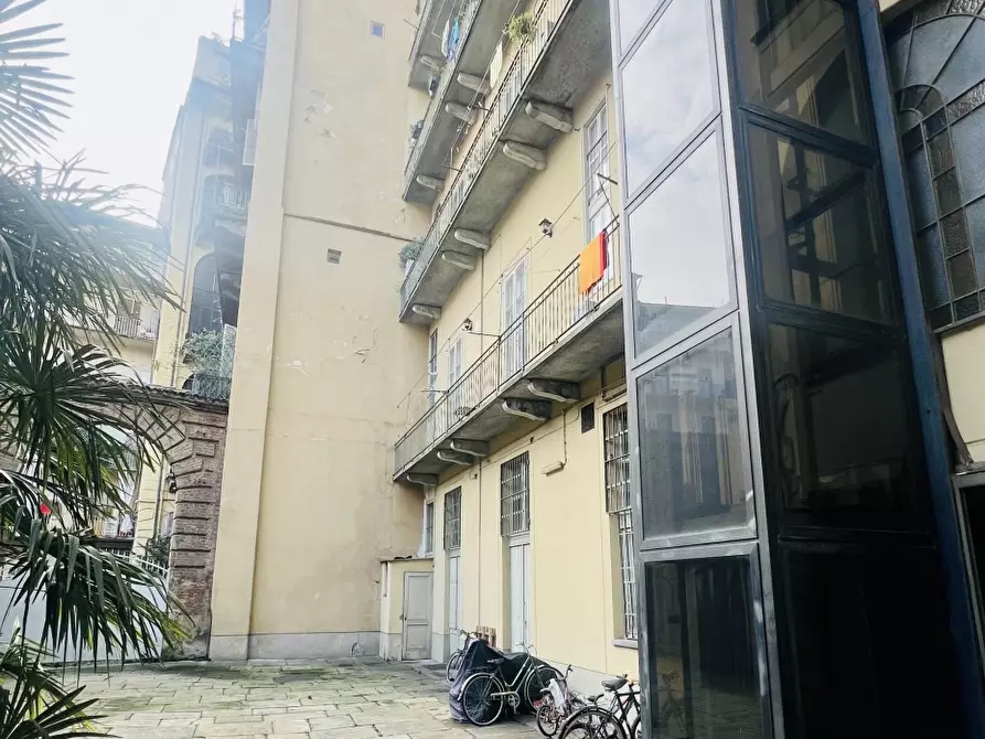 Immagine 10 di Appartamento in vendita  67 a Torino