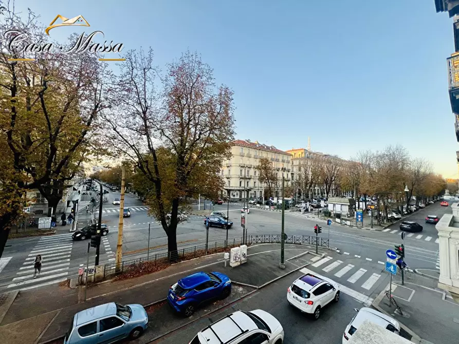 Immagine 9 di Appartamento in vendita  9 a Torino