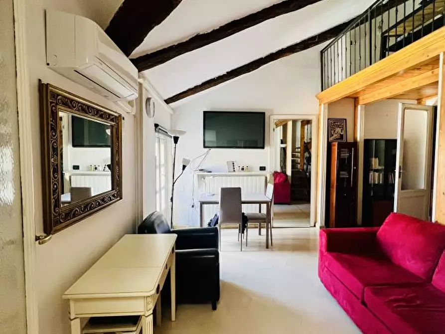 Immagine 2 di Appartamento in vendita  20 a Torino