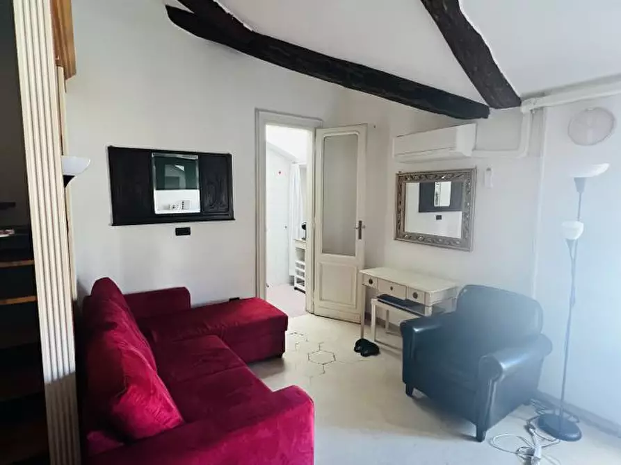 Immagine 4 di Appartamento in vendita  20 a Torino