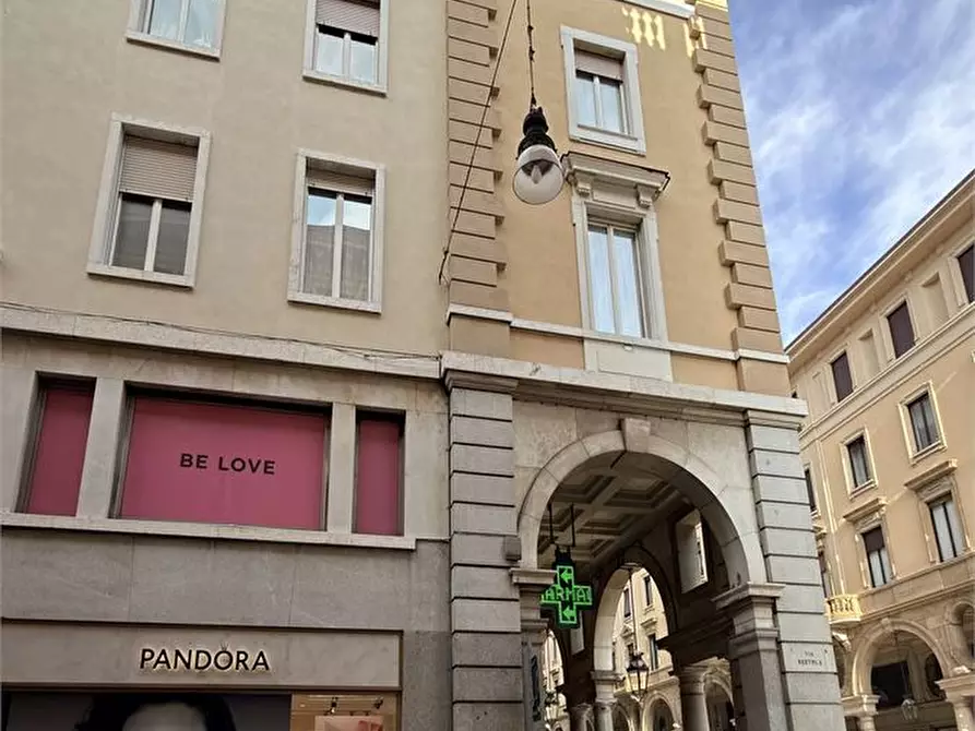 Immagine 4 di Appartamento in vendita  2 a Torino