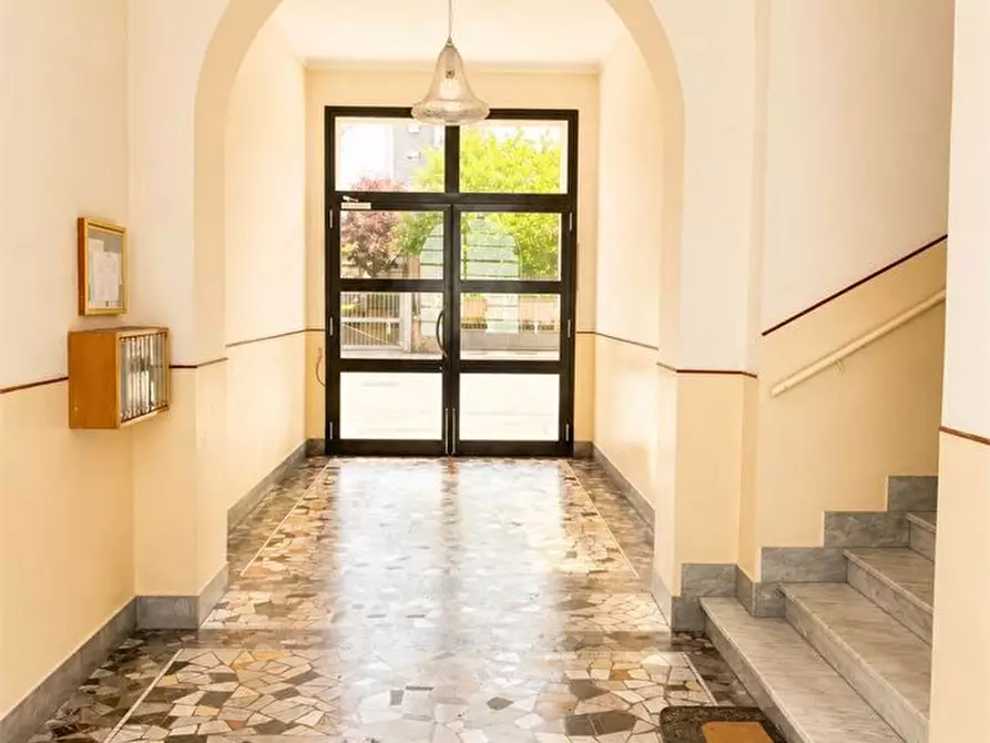 Immagine 2 di Appartamento in vendita  19 a Torino