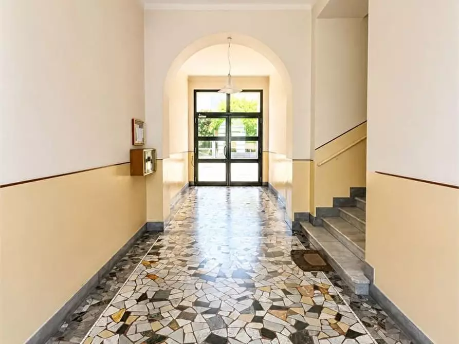 Immagine 3 di Appartamento in vendita  19 a Torino