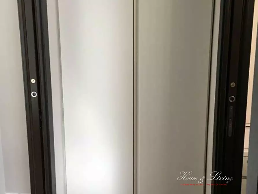 Immagine 8 di Appartamento in vendita  a Torino