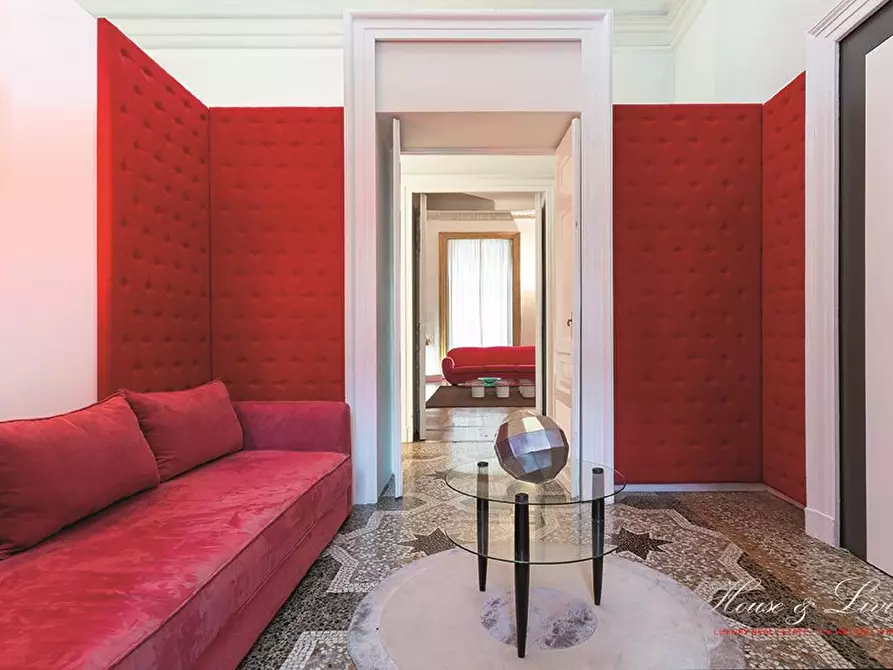 Immagine 6 di Appartamento in vendita  a Torino