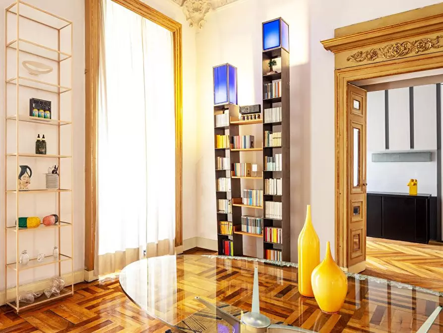 Immagine 2 di Appartamento in vendita  a Torino