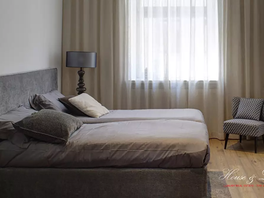 Immagine 10 di Appartamento in vendita  a Torino