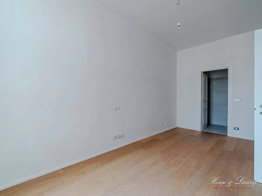 Immagine 9 di Appartamento in vendita  a Torino