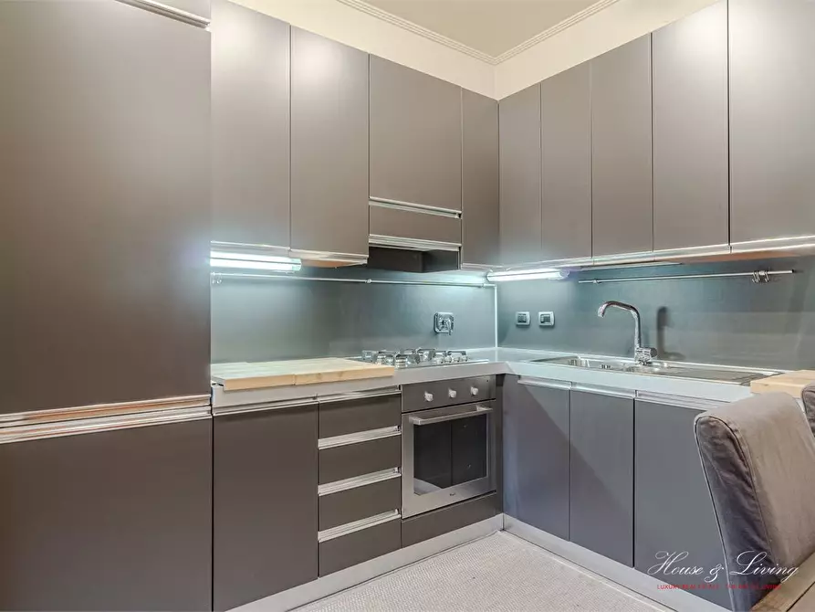 Immagine 6 di Appartamento in vendita  a Torino