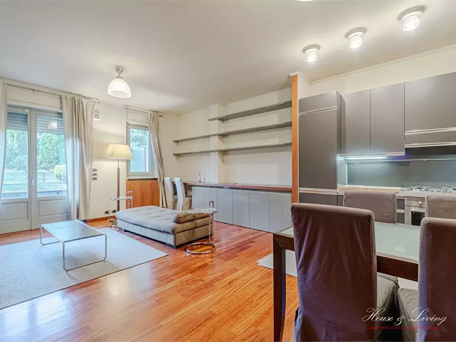 Immagine 1 di Appartamento in vendita  a Torino