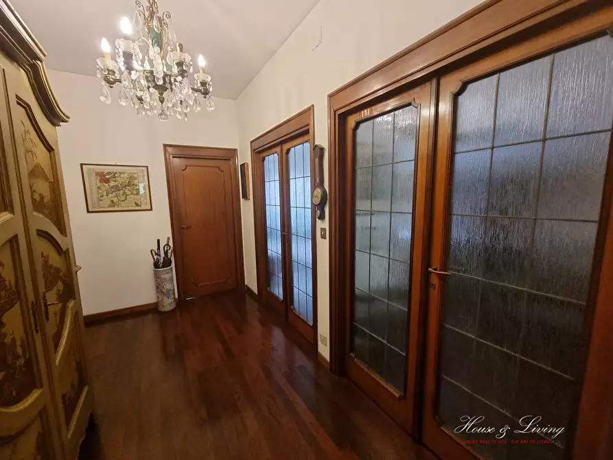 Immagine 8 di Appartamento in vendita  a Torino