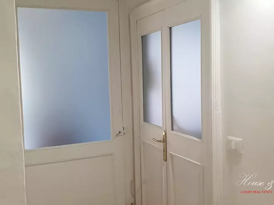 Immagine 2 di Appartamento in vendita  a Torino