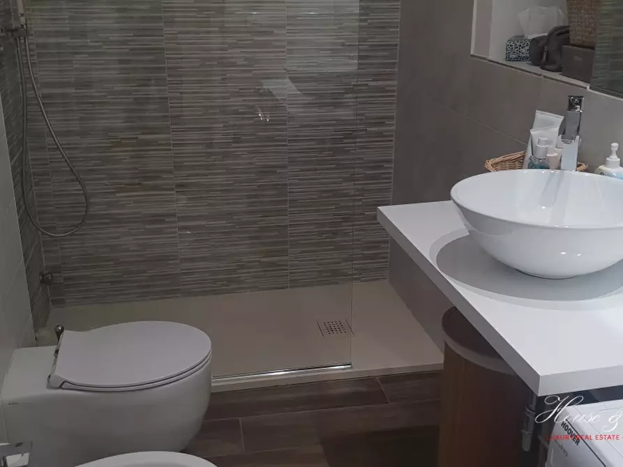 Immagine 6 di Appartamento in vendita  a Torino