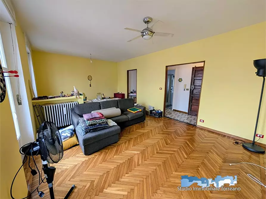 Immagine 2 di Appartamento in vendita  a Ivrea