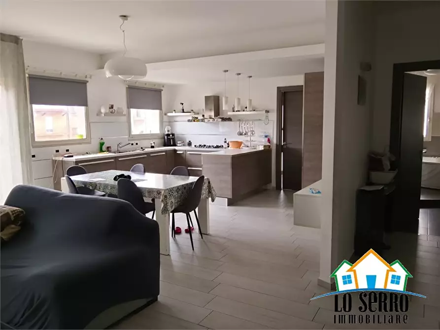 Immagine 2 di Appartamento in vendita  a Alcamo