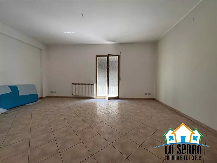 Immagine 1 di Appartamento in vendita  a Alcamo