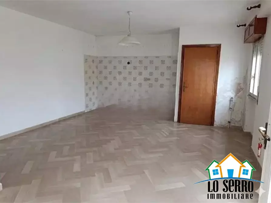 Immagine 10 di Appartamento in vendita  a Alcamo