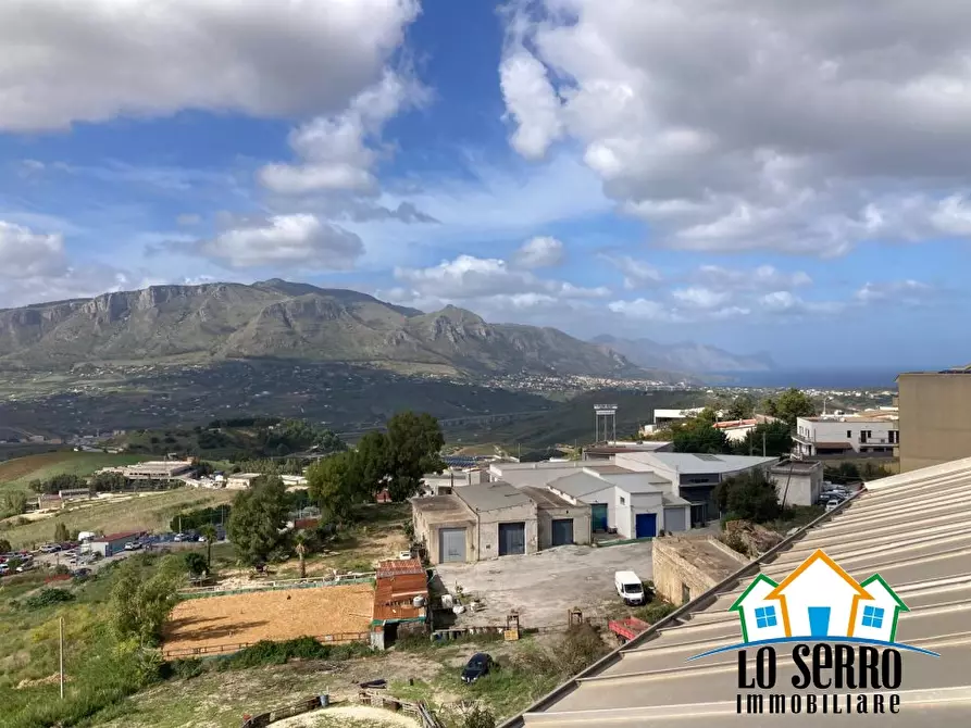 Immagine 8 di Appartamento in vendita  a Alcamo