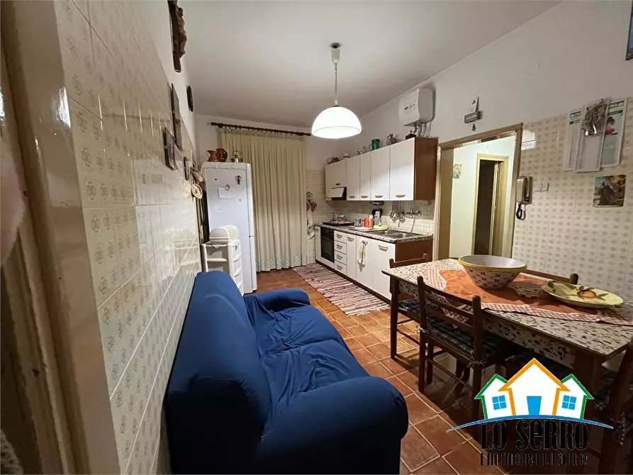 Immagine 8 di Appartamento in vendita  a Alcamo