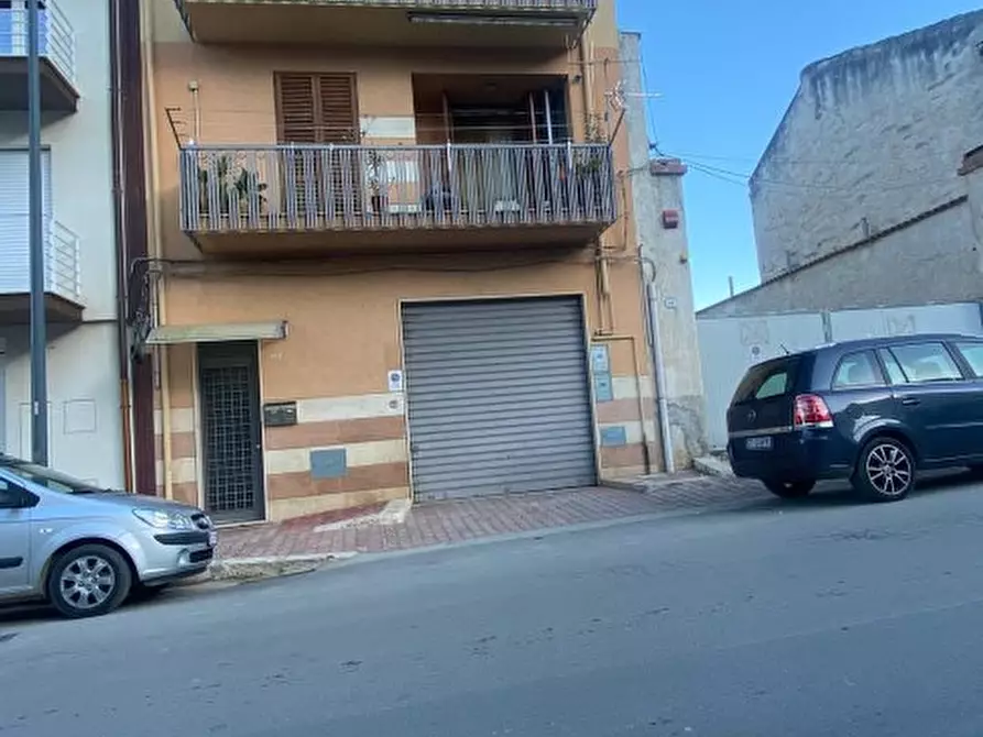 Immagine 1 di Appartamento in vendita  a Alcamo