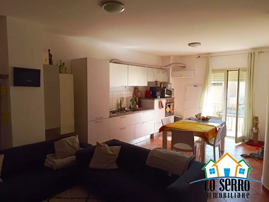 Immagine 2 di Appartamento in vendita  a Alcamo