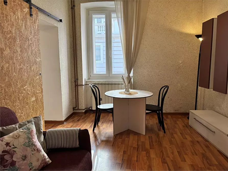 Immagine 6 di Appartamento in vendita  13 a Trieste