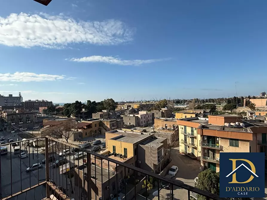 Immagine 10 di Appartamento in vendita  95 a Taranto