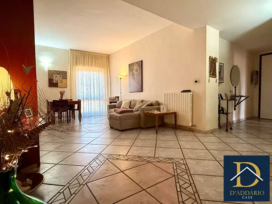 Immagine 2 di Appartamento in vendita  95 a Taranto