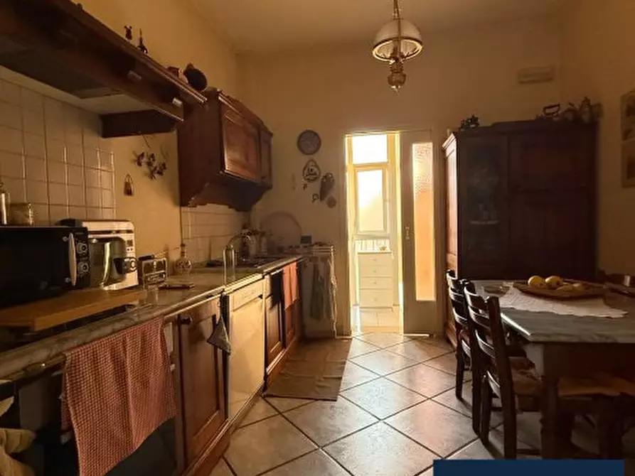 Immagine 5 di Appartamento in vendita  95 a Taranto