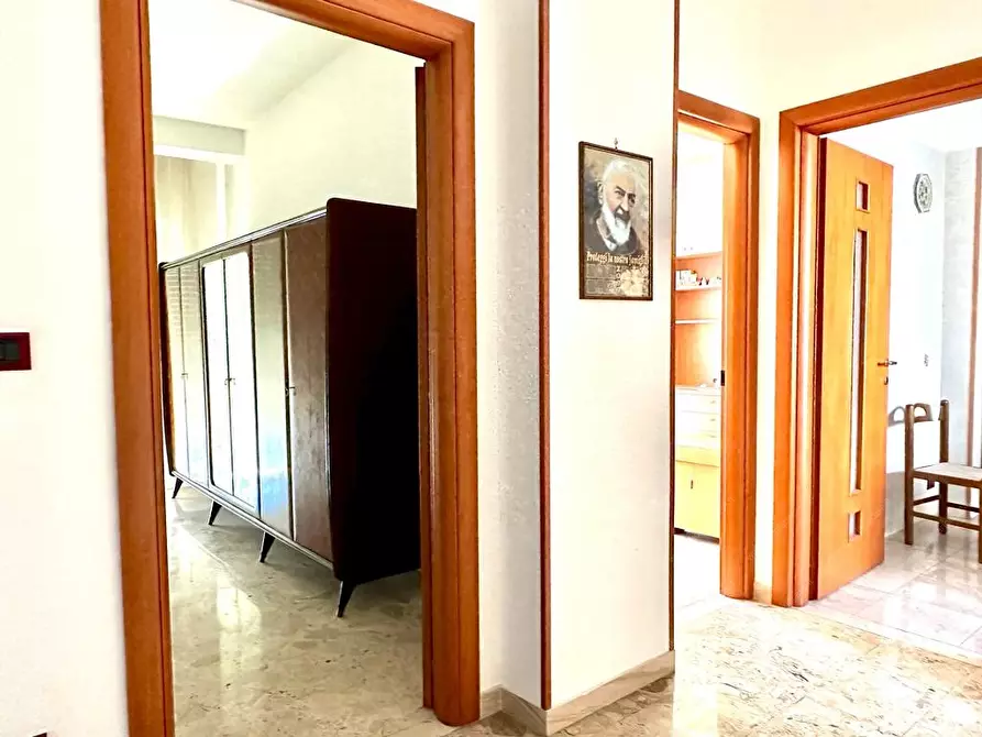 Immagine 5 di Appartamento in vendita  74 a Taranto