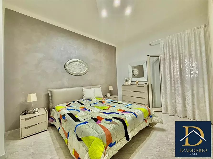 Immagine 5 di Appartamento in vendita  53 a Taranto